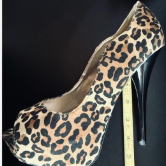 BETTIE PAGE PIN-UP STLE PLATFORM STILETTOS WITH PEEP TOE - Picture 5 of 8